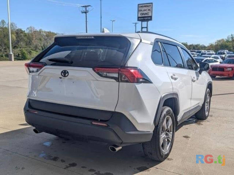 Toyota RAV 4 2.5 2023 г.