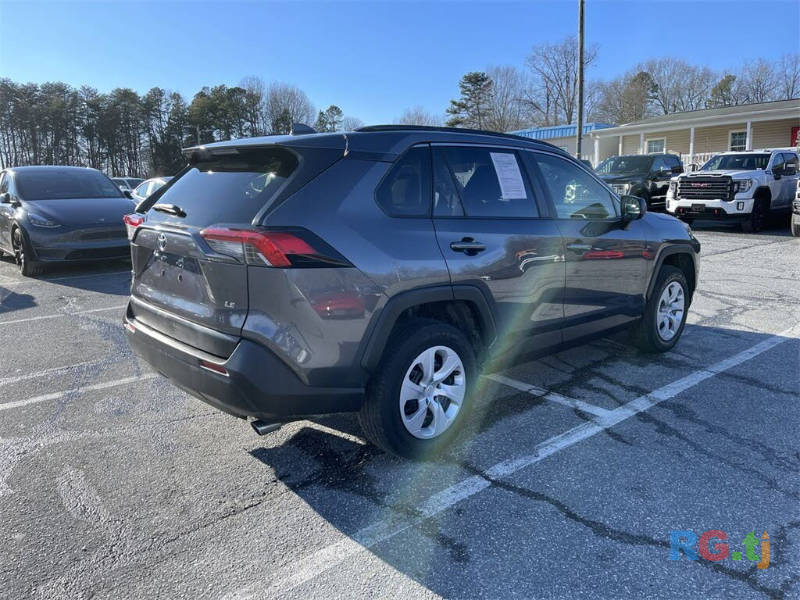 Toyota RAV 4 FWD LE 2.5 2019 г.